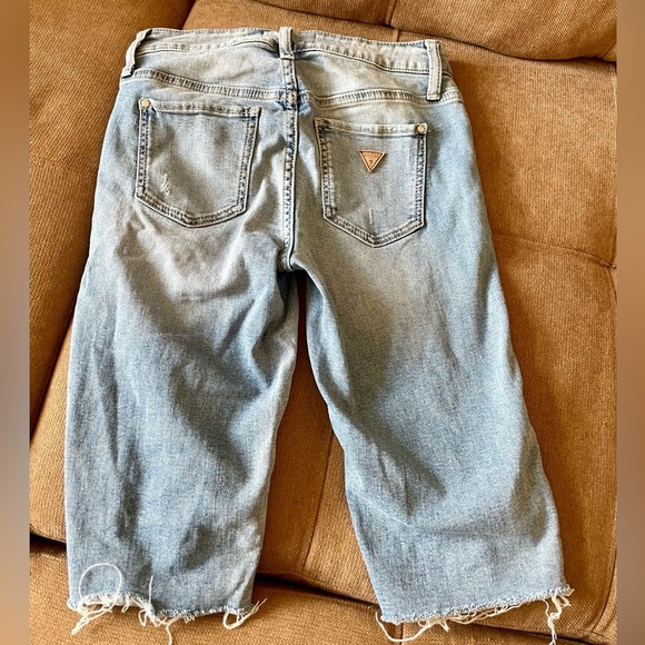 GUESS LOS ANGELES DENIM BERMUDA DISTRESSED SHORTS SIZE 25 - Picture 4 of 14